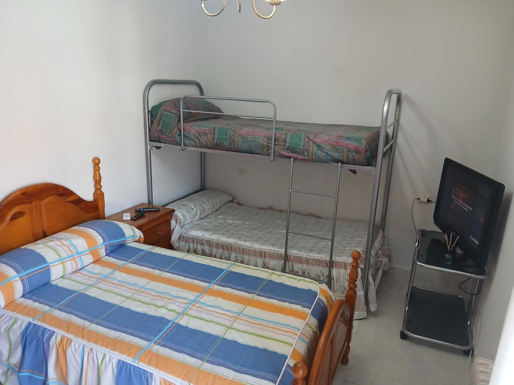 Habitacion Privada Triple Tolède Extérieur photo