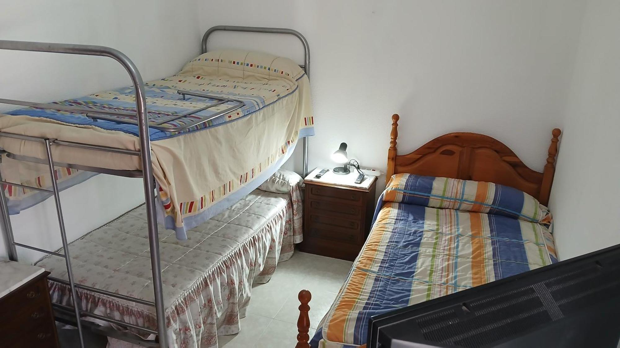 Habitacion Privada Triple Tolède Extérieur photo