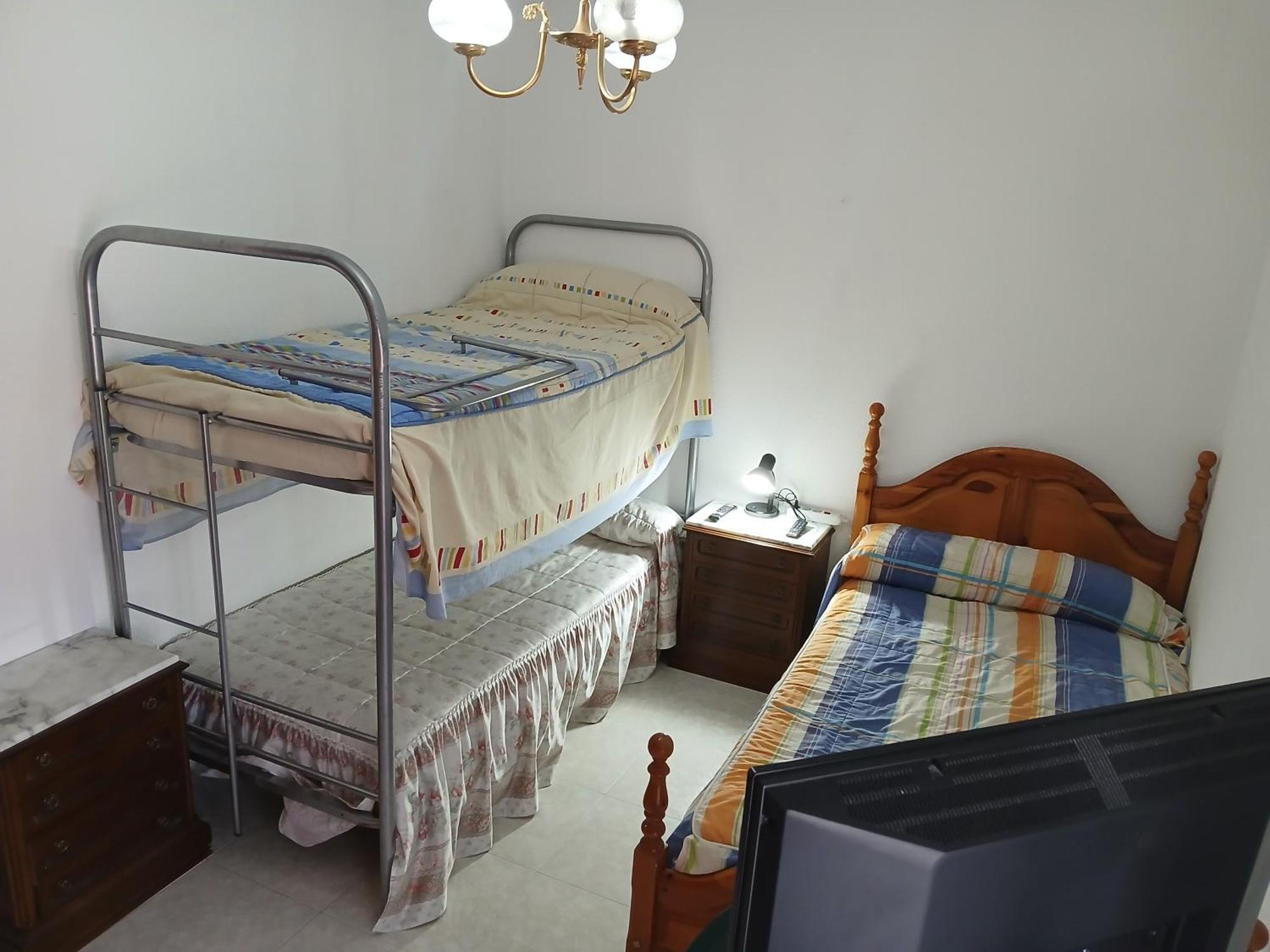 Habitacion Privada Triple Tolède Extérieur photo